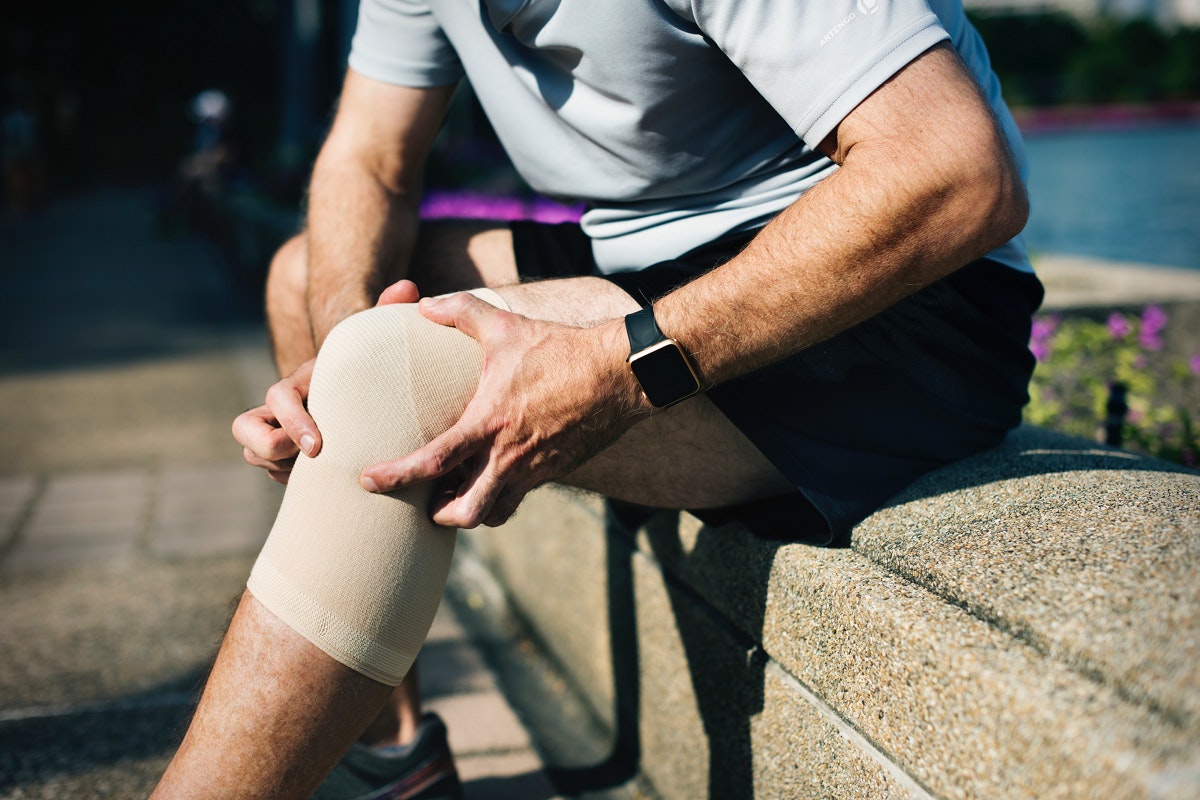 symptoms on arthritis can include pain in the knee
